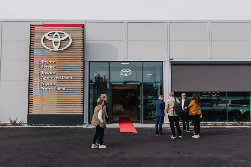 Toyota sydost framsida