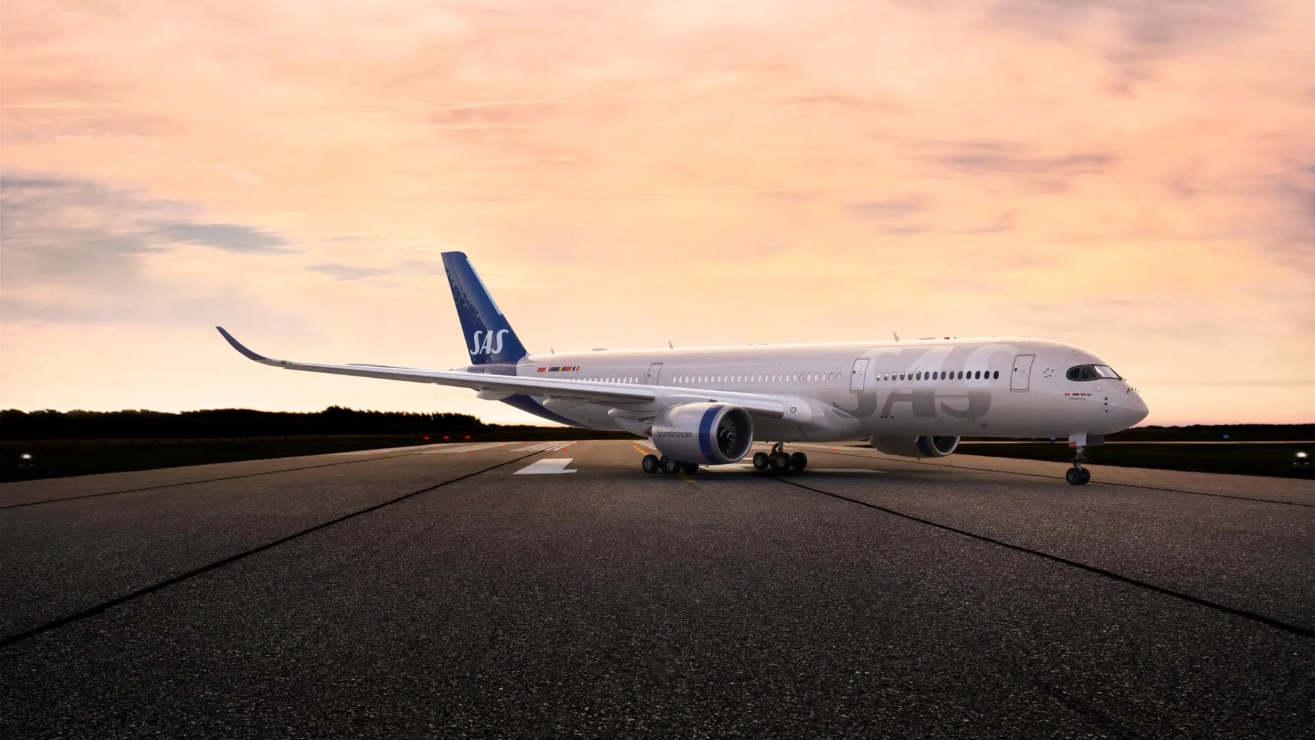 SAS Airbus A350 på landningsbanan i soluppgång